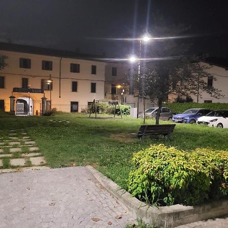 Apartmán Bilocale Liberty Viggiù Exteriér fotografie