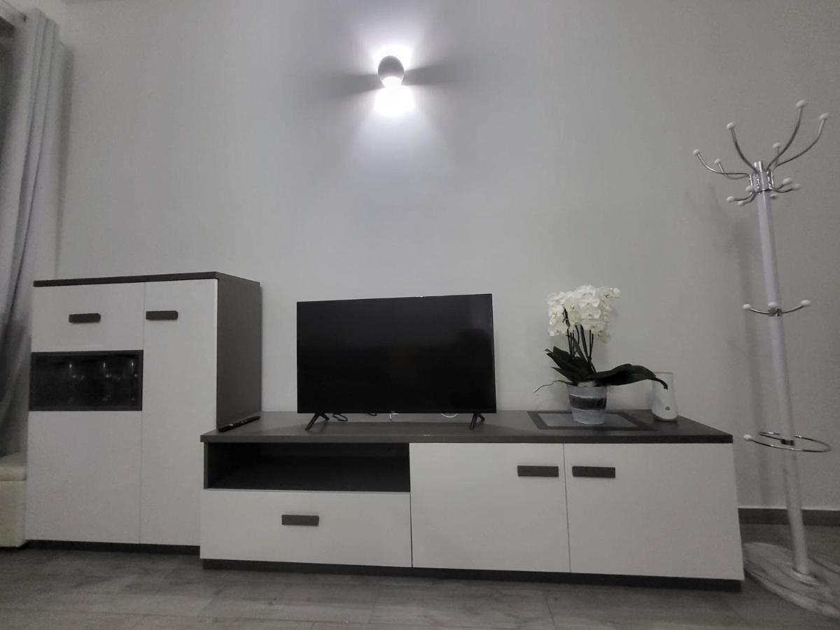 Apartmán Bilocale Liberty Viggiù Exteriér fotografie